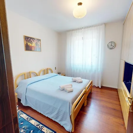 Fiorita A Puegnago - Bgl Villa Raffa